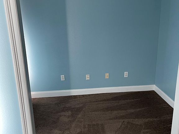 4th image of 8798 Wyeth Dr