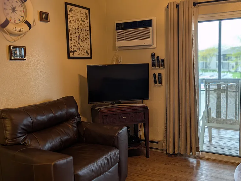 6254 N Harris Harbor Dr — Photo 5