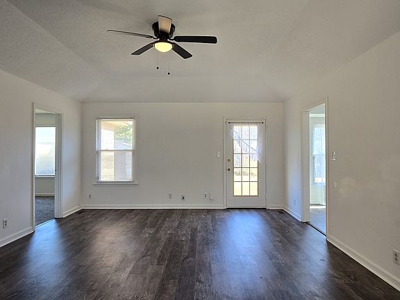 2nd image of 211 Northwood Ter