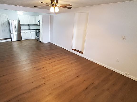 2nd image of 921 Cottage St