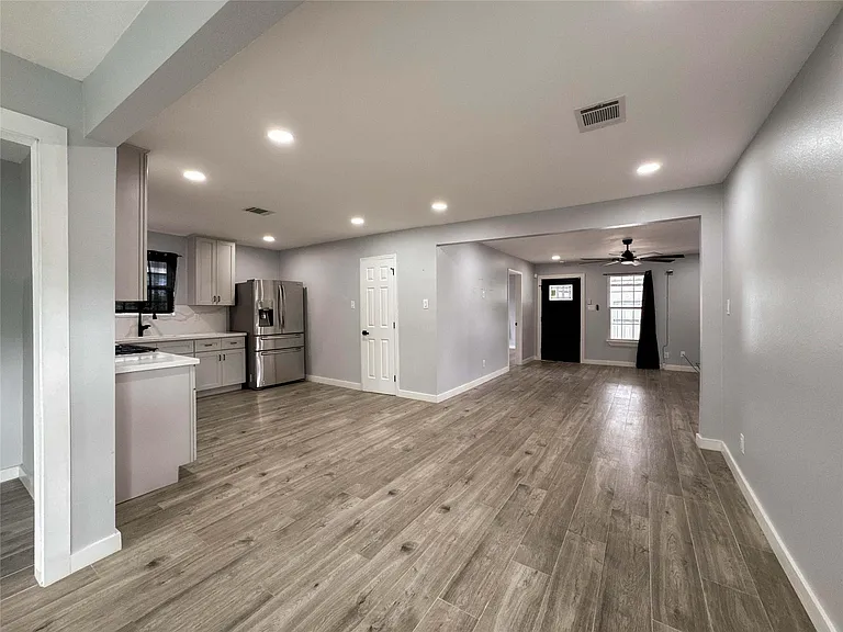 730 Dunkley Dr — Photo 10