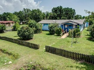 2008 Henderson St, Waveland, MS 39576