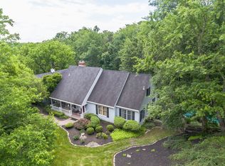 102 Bruce Rd, Washington Crossing, PA 18977