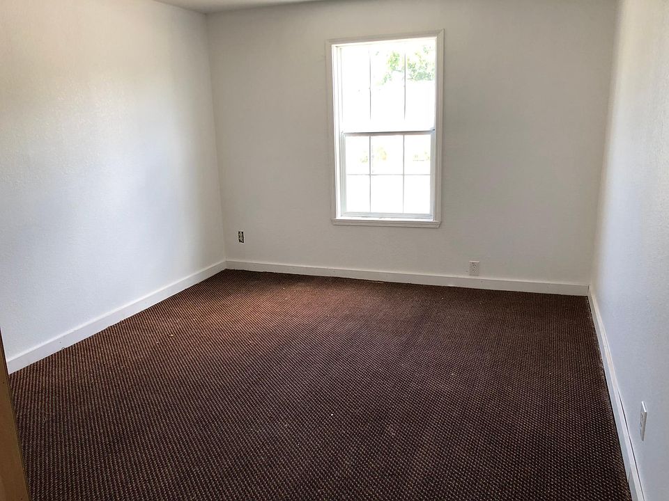 2nd image of 2113 Kennedy Ave