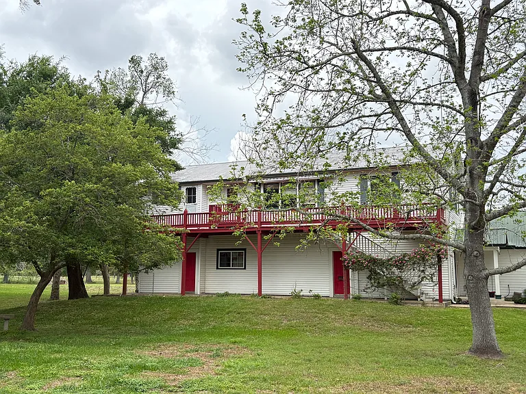 3330 Band Rd — Photo 1