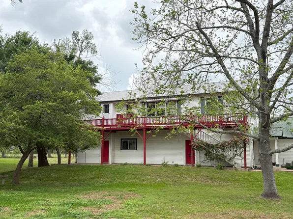 3330 Band Rd #B, Rosenberg, TX 77471