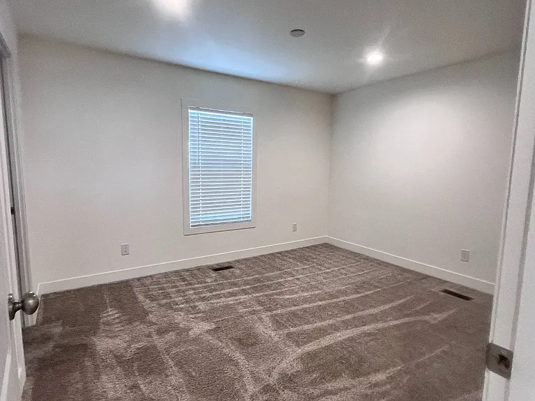 1409 N French St #30 — Photo 11