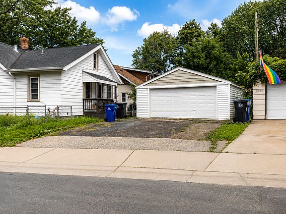 2nd image of 812 Pedersen St