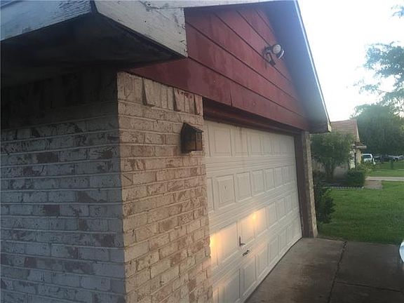 2nd image of 630 Jamestown Dr