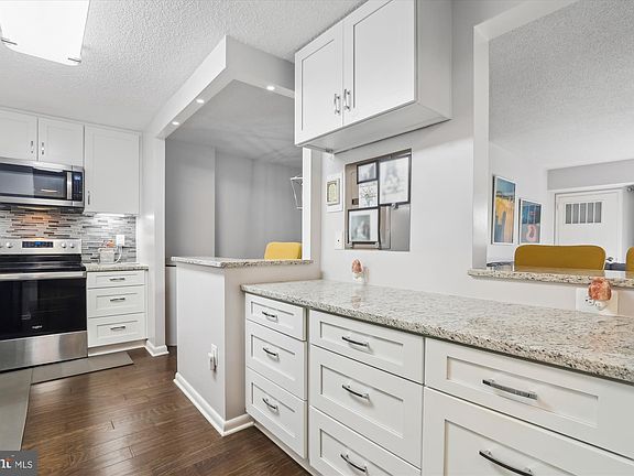 5th image of 200 N Pickett St APT 111