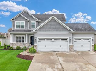 2105 Savanna Dr, Champaign, IL 61822