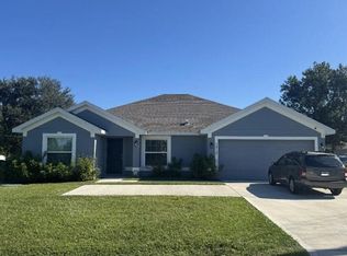 1317 SE Sandia Drive, Port Saint Lucie, FL 34983