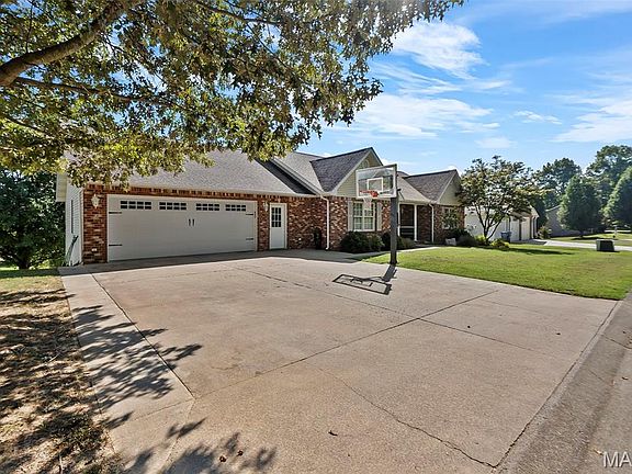 2nd image of 102 Stull Dr