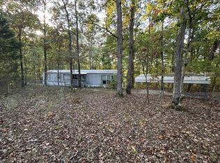 896 Overhead Bridge Rd, Hampshire, TN 38461