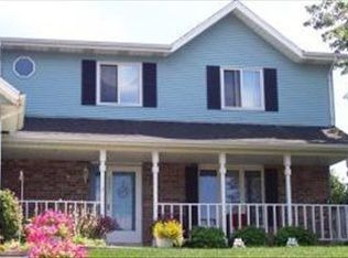 5531 Palisades Ct, Racine, WI 53403