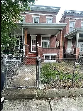 3 bed, 1.5 bath, 1360 sqft, $1,500 — Photo 1