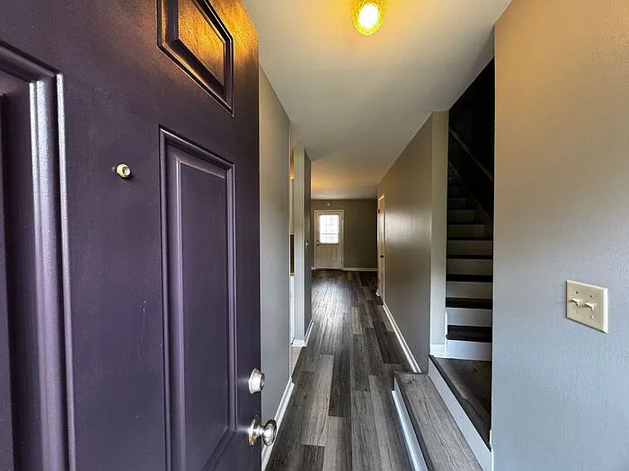 2119 Marinawoods Dr SE — Photo 2