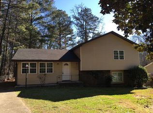 7650 Cloverdale Ln, Jonesboro, GA 30236