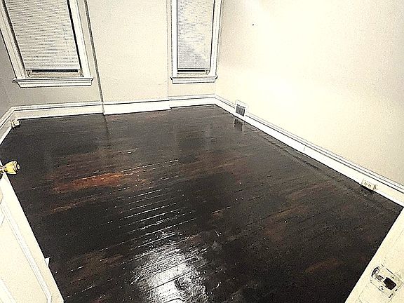4th image of 3215 Oregon Ave #1F