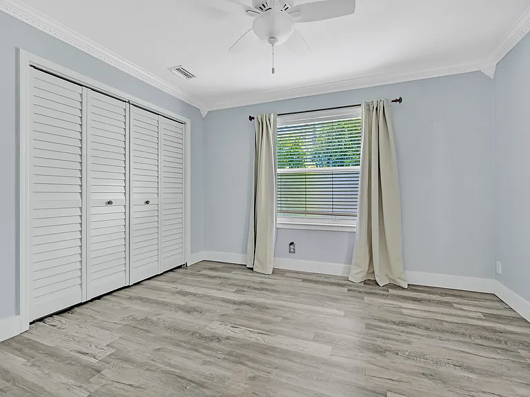 2559 Jardin Ln — Photo 18