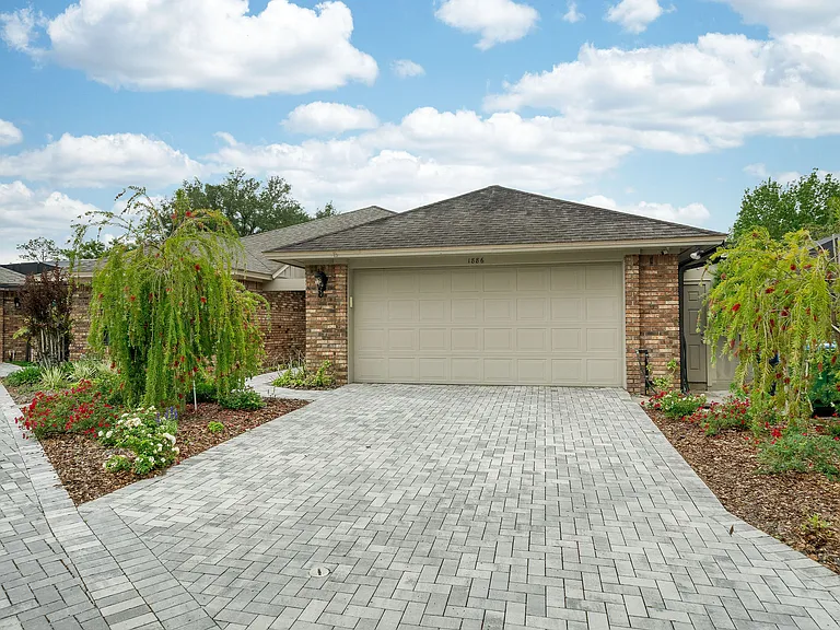 1886 Demetree Dr.
Winter Park, FL