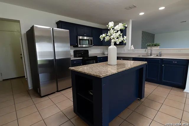 655 Northlake Dr — Photo 7