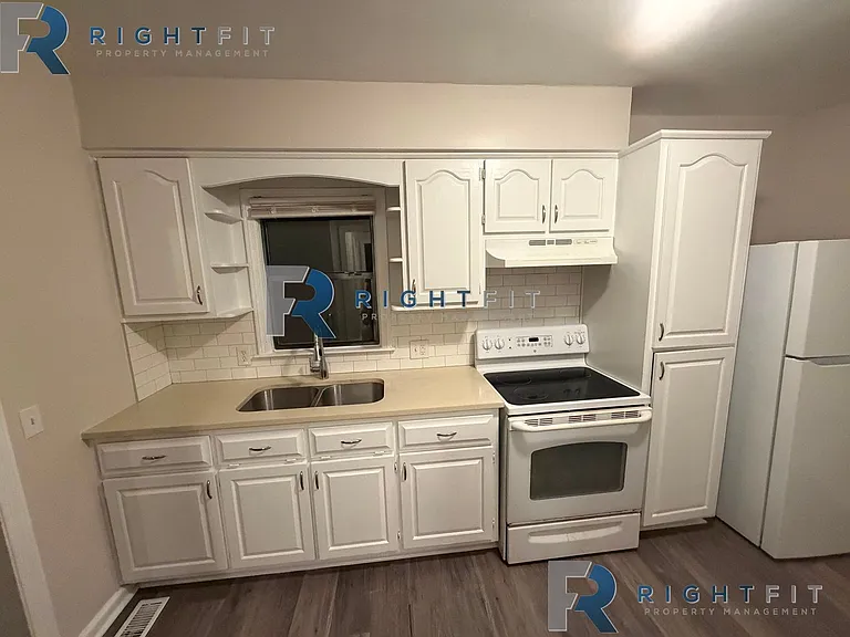 2314 Avalon Rd — Photo 4