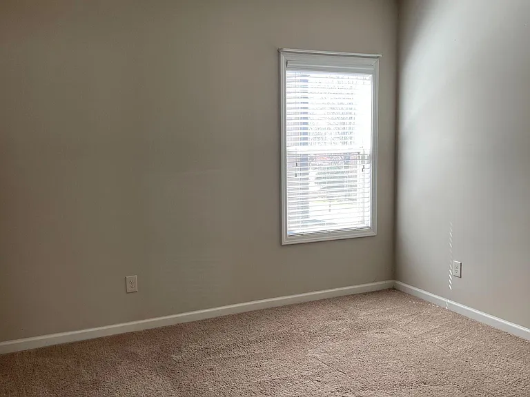 5313 Catrina Way — Photo 15