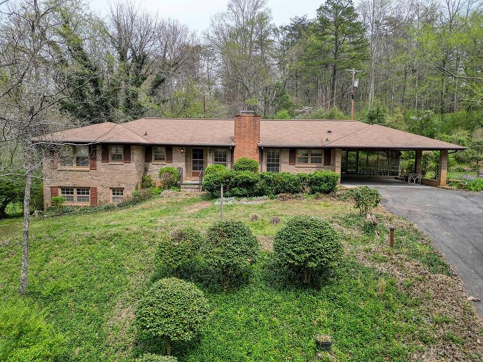 1st image of 18 Strawberry Rd