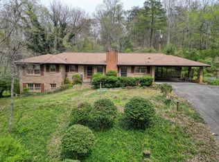 18 Strawberry Rd, Blairsville, GA 30512