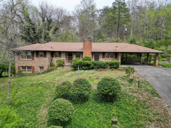 18 Strawberry Rd, Blairsville, GA 30512