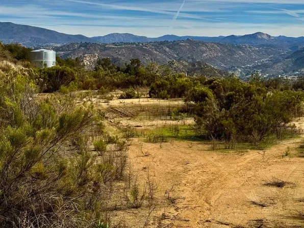 494 Sunrise Mountain Rd, El Cajon, CA 92021