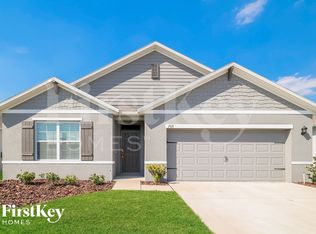 709 Kindred Ln, Auburndale, FL 33823