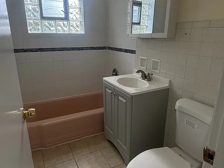 245 W Terra Cotta Ave #8 — Photo 9