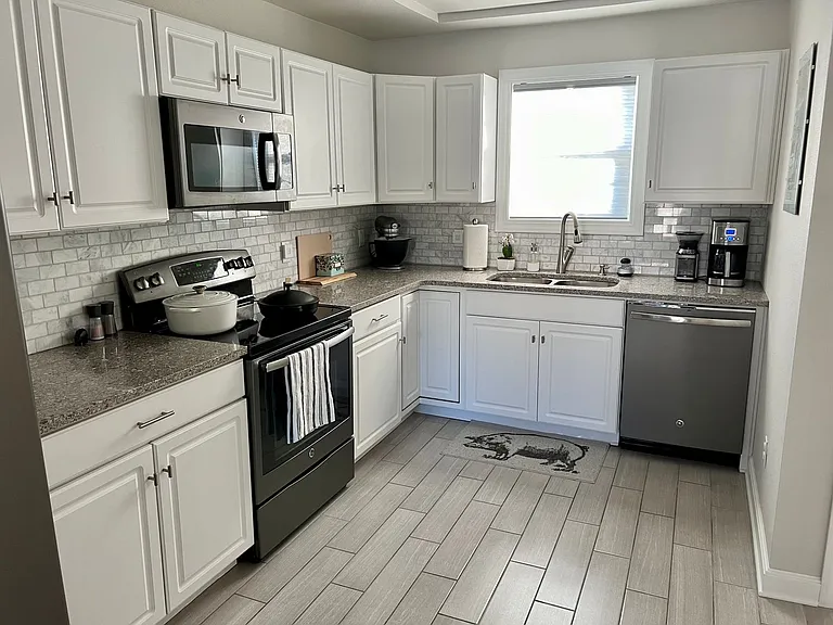 1305 Chestnut St — Photo 7