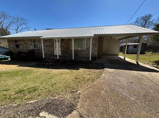 203 Beth St, Fulton, MS 38843