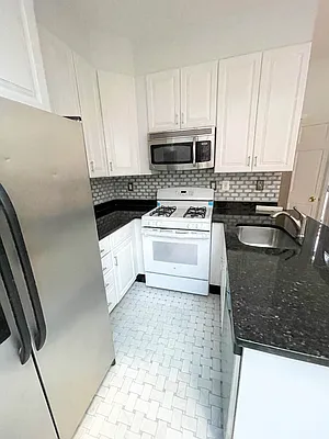 Rented by Prime Realty | media 26