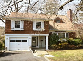 36 Wilton Rd, Pleasantville, NY 10570