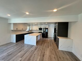 608 W Hillcrest Blvd #A, Inglewood, CA 90301