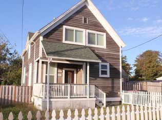 720 12th Ave, Seaside, OR 97138