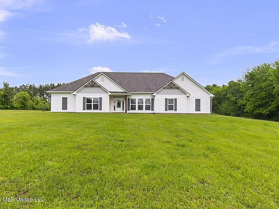 3rd image of 1150 Yandell Rd