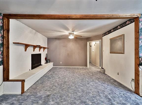 3rd image of 2410 S 39th St