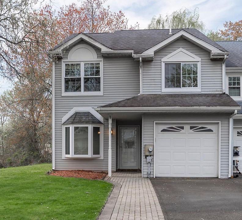1st image of 111 Sarahs Ln