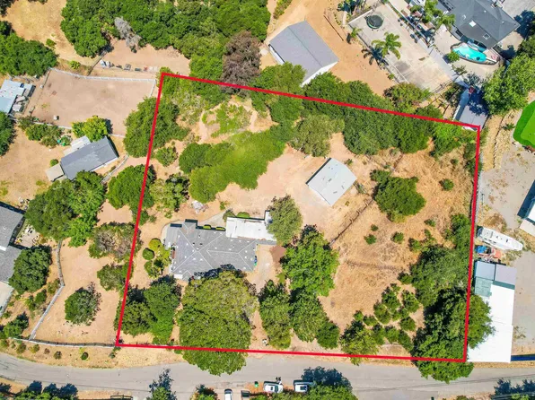 26027 Clover Rd, Hayward, CA 94542