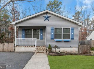 1008 Trenton Ave N, Forked River, NJ 08731