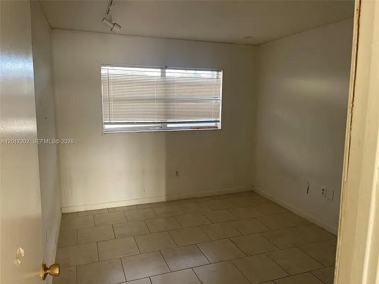 1660 NE 191st St #3131 — Photo 8