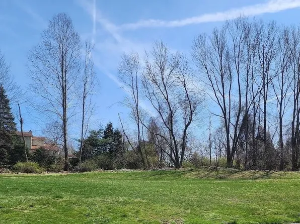 7119 Wayside Dr, Mentor, OH 44060