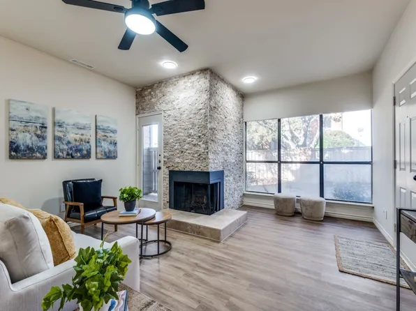 2104 Count Fleet Dr Unit 704, Arlington, TX 76011