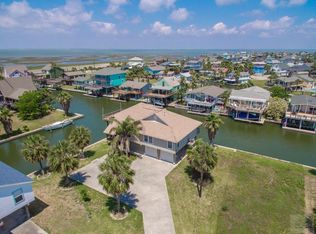 4401 Pelican Rd, Jamaica Beach, TX 77554