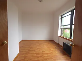 Rented by New York Residence